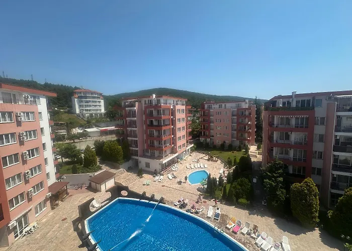 Amartman Primo U - Elenite Az 5 Osob Апартамент